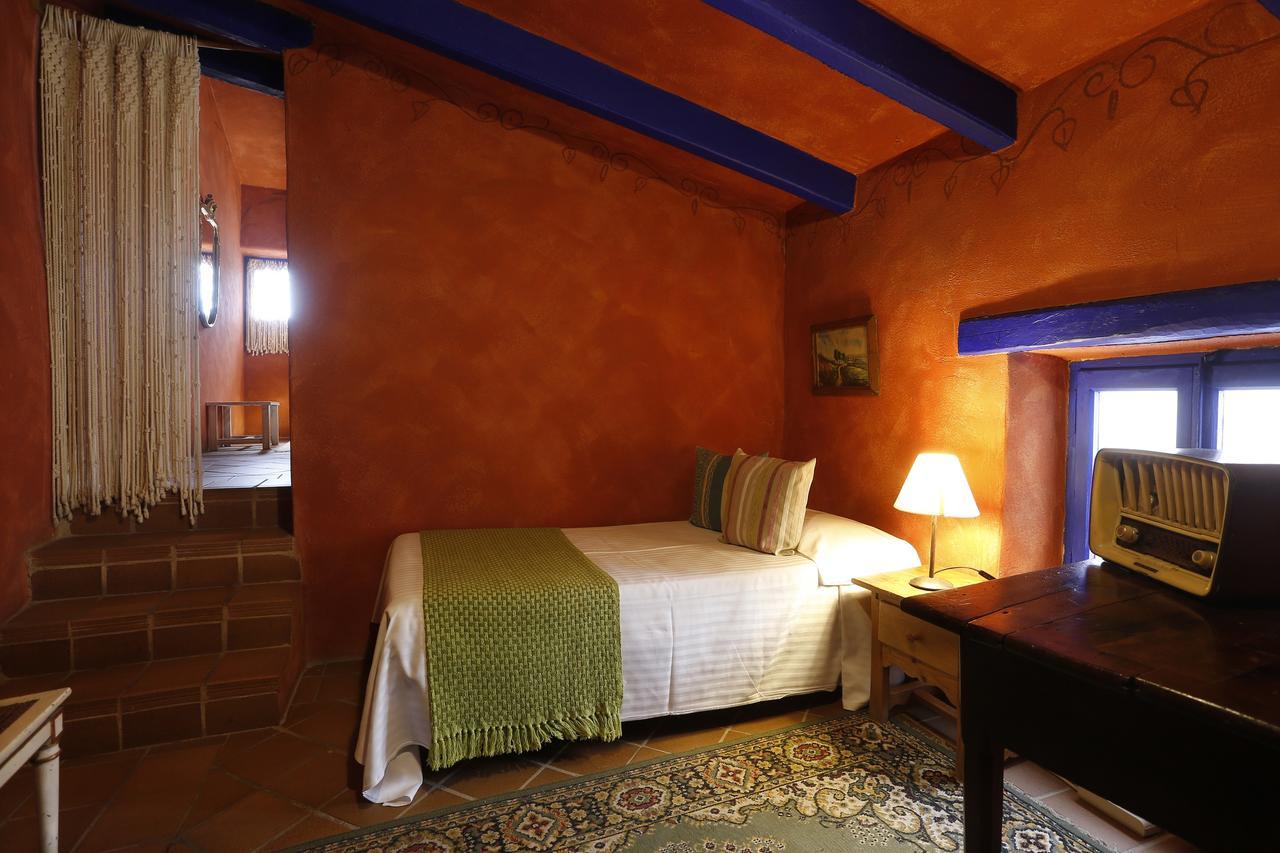 Hostal Blau Peratallada Dış mekan fotoğraf