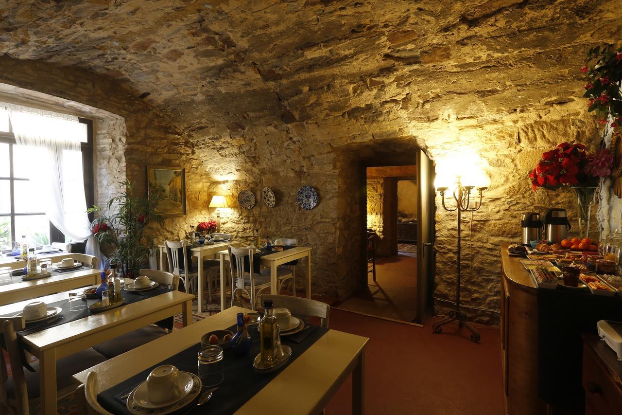 Hostal Blau Peratallada Dış mekan fotoğraf